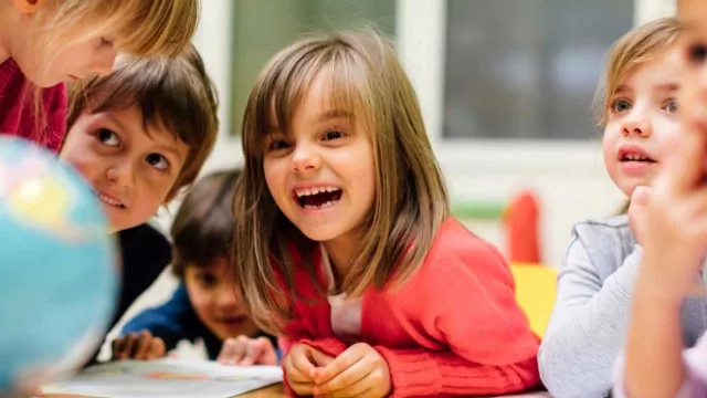 enfants à l'école