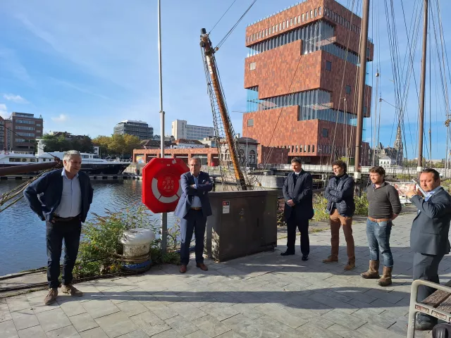 walstroomkast in de haven van Antwerpen