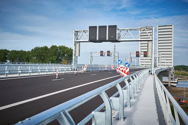 signage on motorways