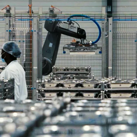 Image of Semelog: enabling circular reuse through industrial robotics